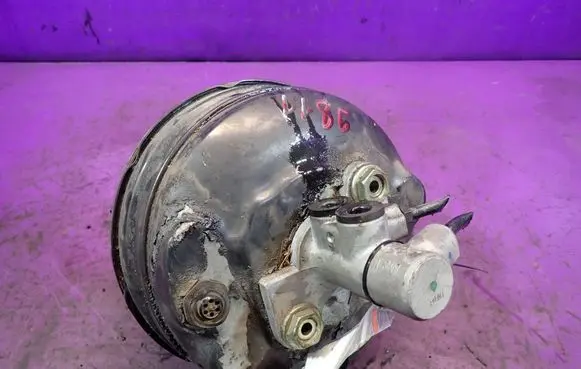 Audi A6 Allroad C5 Master brake cylinder 8E0612105J