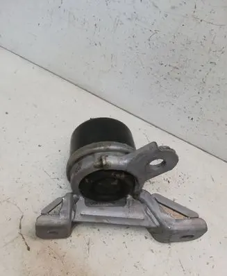 Land Rover Range Rover Evoque L538 Engine mount bracket BJ326F012AB G3046001