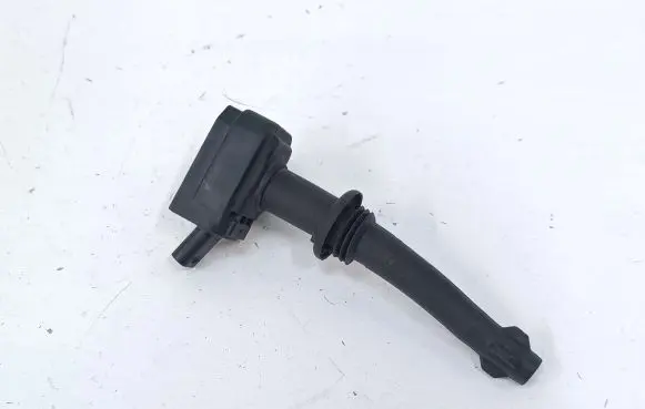 Land Rover Discovery 4 - LR4 High voltage ignition coil 8W9312A366DA 0221604022