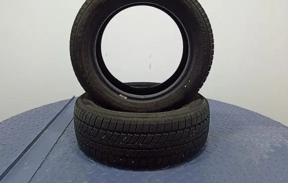 Toyota Yaris R17 winter tire 6937833500343