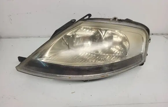 Citroen C3 Headlight/headlamp 9682673080 11K6T2