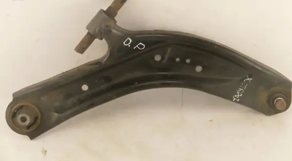 Nissan X-Trail T32 Front lower control arm/wishbone