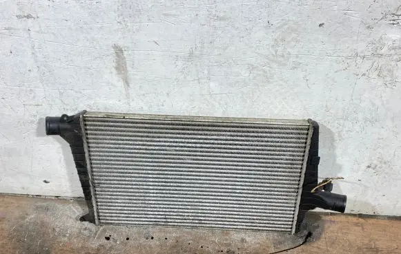 Audi A6 S6 C5 4B Intercooler air channel guide 4b0145805a