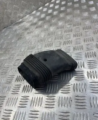 Ford Focus Air intake hose/pipe 7M519E635BC 76899629