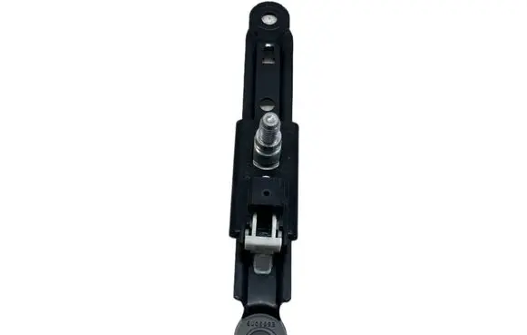 Toyota Prius (XW30) Seat belt trim 