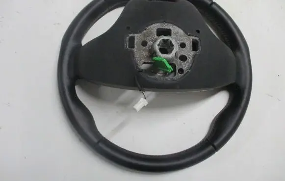 Volvo V40 Steering wheel KIEROWNICAVOLVOV40