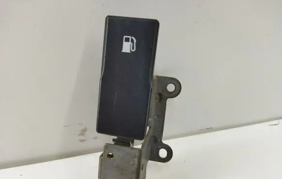 Subaru XV Fuel cap release pull handle 