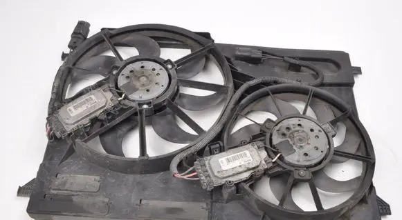 Volvo V70 Electric radiator cooling fan 31200375