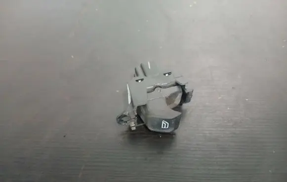 Volvo V70 Electric window control switch 30773273 03453410 90363081340988