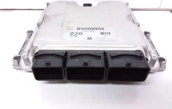 Mitsubishi Carisma Engine control unit/module 02810103439 MR577028