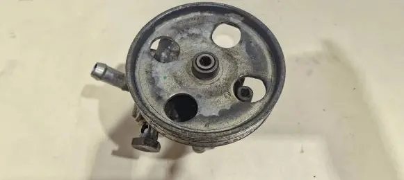 Citroen C4 Grand Picasso Power steering pump 0637000880