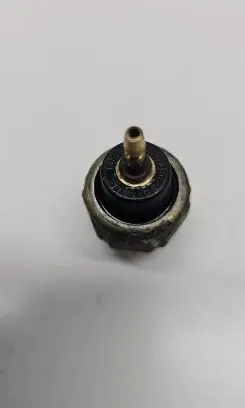 Opel Meriva A Oil pressure sensor 