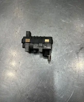 BMW 1 E81 E87 Turbo charger electric actuator 781751