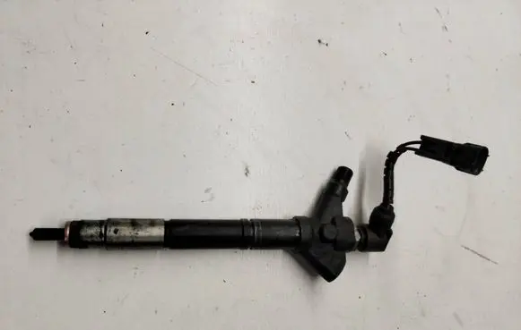Toyota RAV 4 (XA30) Fuel injector 236700R041 12J03486