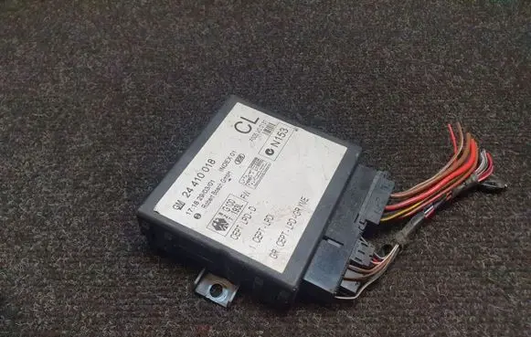Opel Zafira A Comfort/convenience module 24410018