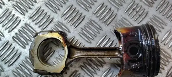 Renault Laguna I Piston with connecting rod K4M720