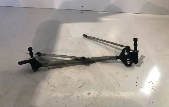 BMW X6 E71 Front wiper linkage 178508