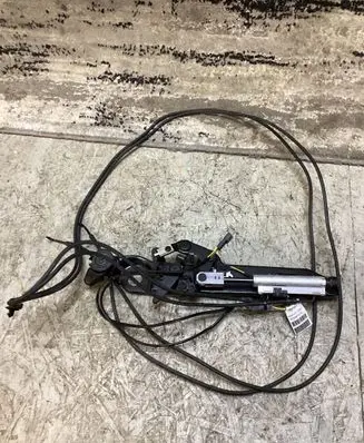 BMW 4 F32 F33 Convertible roof lock latch cylinder 7188600 009884 71106064B