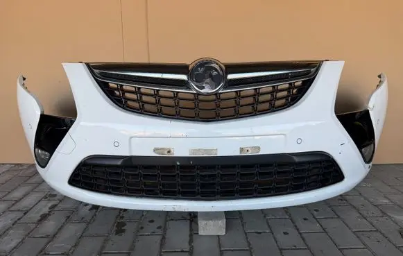 Opel Zafira C Front bumper 
