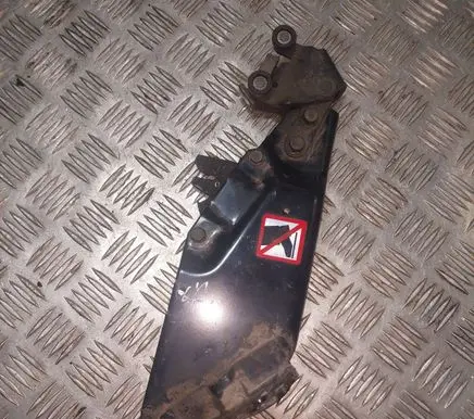 Mazda 5 Sliding door lock 