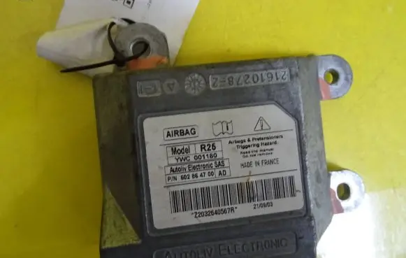Rover 25 Airbag control unit/module YWC001180 21610278-2