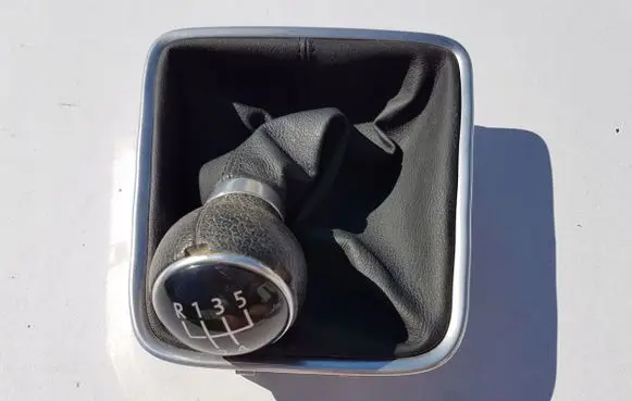 Volkswagen Golf Plus Voltmeter 