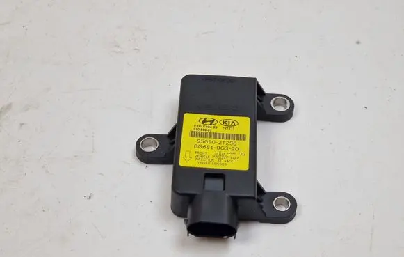 Hyundai i40 ESP acceleration yaw rate sensor 01059902 BG6810G320 956902T250