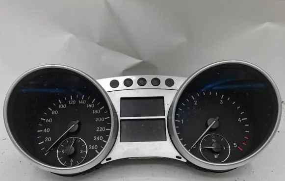 Mercedes-Benz R W251 Speedometer (instrument cluster) A2514402011 A2C53240817