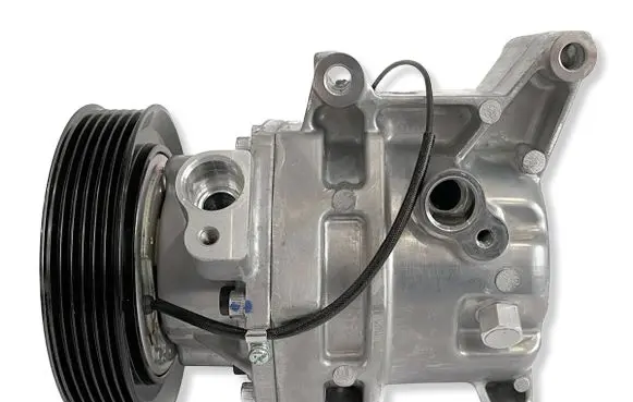 Mazda 2 Air conditioning (A/C) compressor (pump) 92600C570A