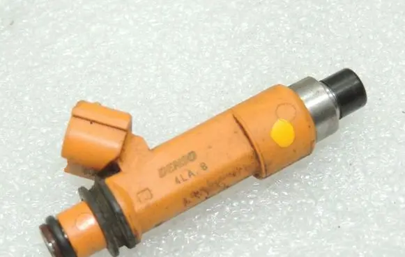Suzuki Jimny Fuel injector 1573167JH1