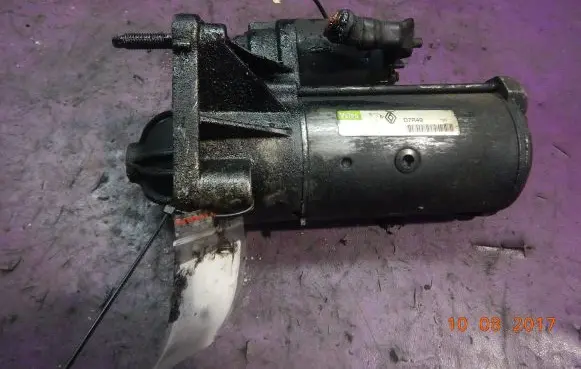 Renault Laguna II Starter motor D7R49