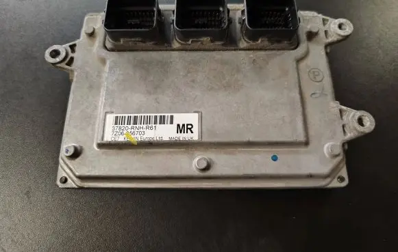 Honda Civic Engine control unit/module 37820RNHR61 7Z06356703