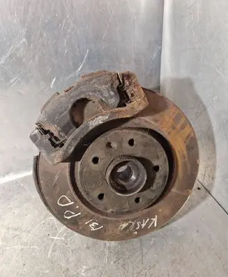 Nissan Qashqai Front wheel hub spindle knuckle