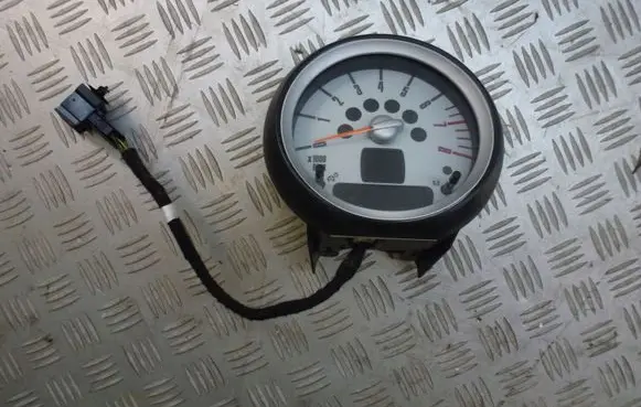 Mini One - Cooper Coupe R56 Tachometer 9160217