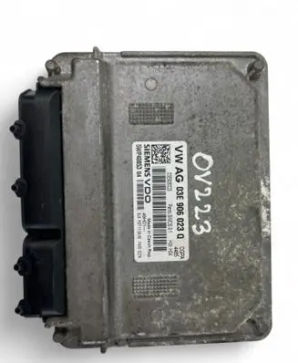Skoda Fabia Mk2 (5J) Engine control unit/module 03E906023Q