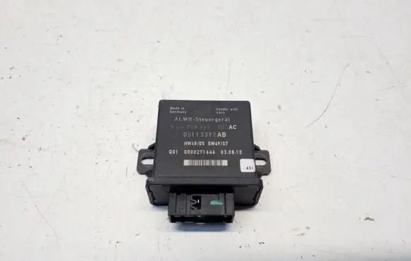 Chrysler Town & Country V Light module LCM 5LA00876730 05113392AB
