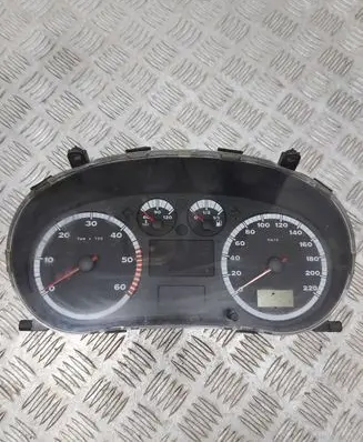 Seat Ibiza II (6k) Speedometer (instrument cluster) 88311292