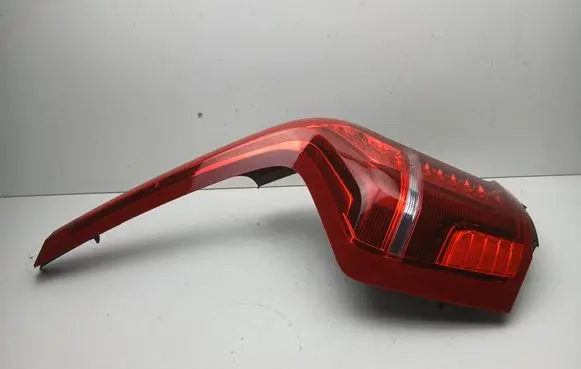 Volvo XC90 Rear/tail lights 32228826 A056008