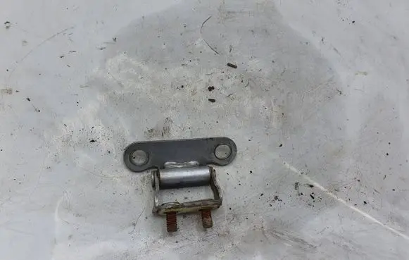 Toyota Corolla Verso E121 Tailgate/trunk/boot hinge NOCODE