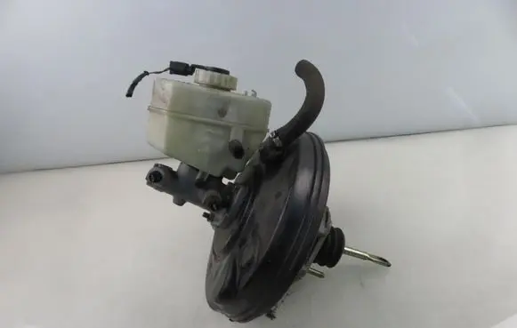 BMW 3 E46 Brake booster 6757118
