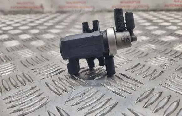 Volkswagen PASSAT B5 Turbo solenoid valve 1H0906627