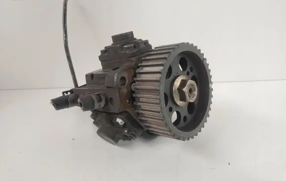 Opel Insignia A Fuel injection high pressure pump 55597788