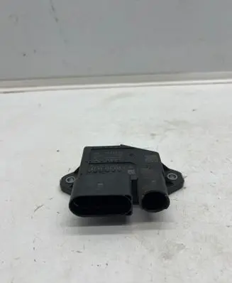 Mercedes-Benz B W247 Glow plug pre-heat relay A6549009900 031121 1110067