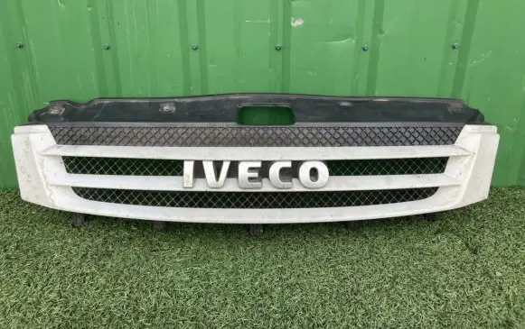 Iveco Daily 4th gen Front grill 3802801