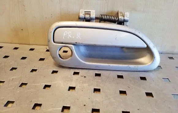Subaru Legacy Front door exterior handle