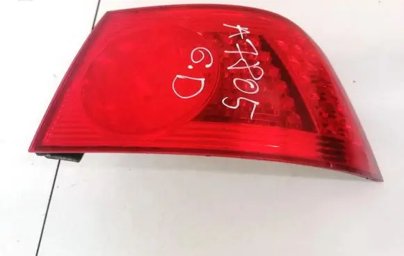 Volkswagen Phaeton Rear/tail lights