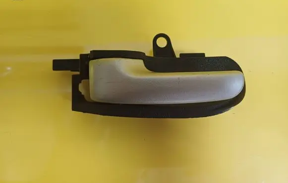 Toyota Yaris Front door interior handle