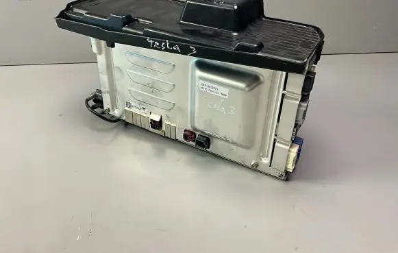 Tesla Model 3 Head unit multimedia control 109805800L PS18261A008130 109805900C