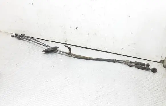 Honda FR-V Gear shift cable linkage