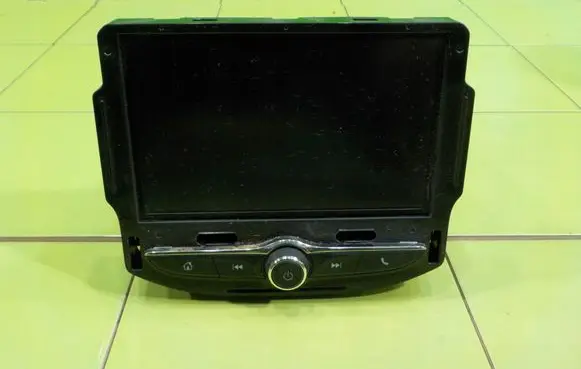 Opel Corsa E Radio/CD/DVD/GPS head unit 42518022